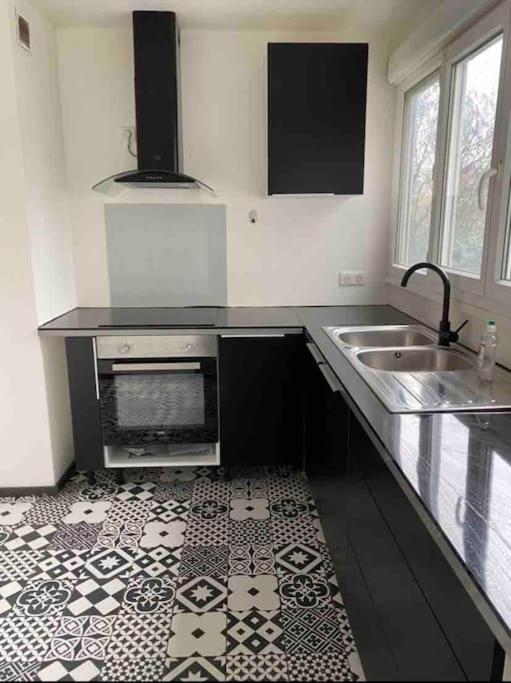 Appartement Ping-Pong Proche Gare Gagny Zewnętrze zdjęcie
